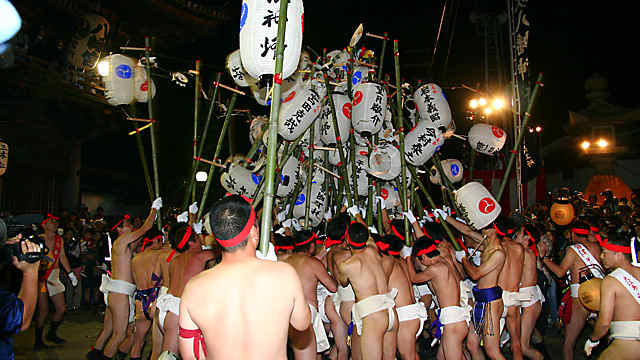 魚吹八幡神社提灯祭り