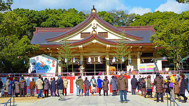 湊川神社の拝殿