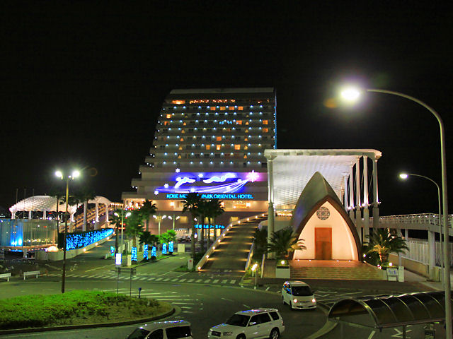 神戸市　恋人の聖地・神戸メリケンパークオリエンタルホテルの夜景